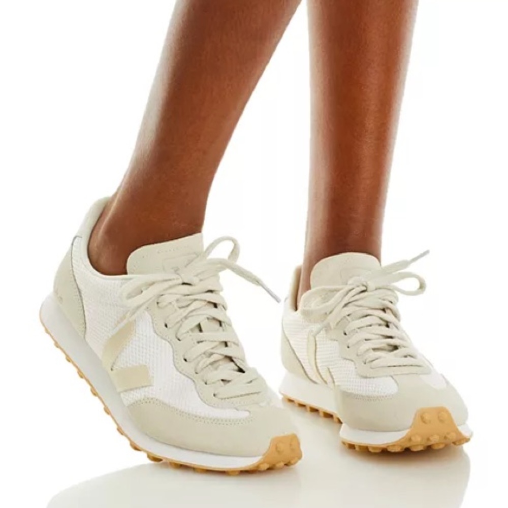 VEJA Women’s Rio Branco Low Top Sneakers 👟
